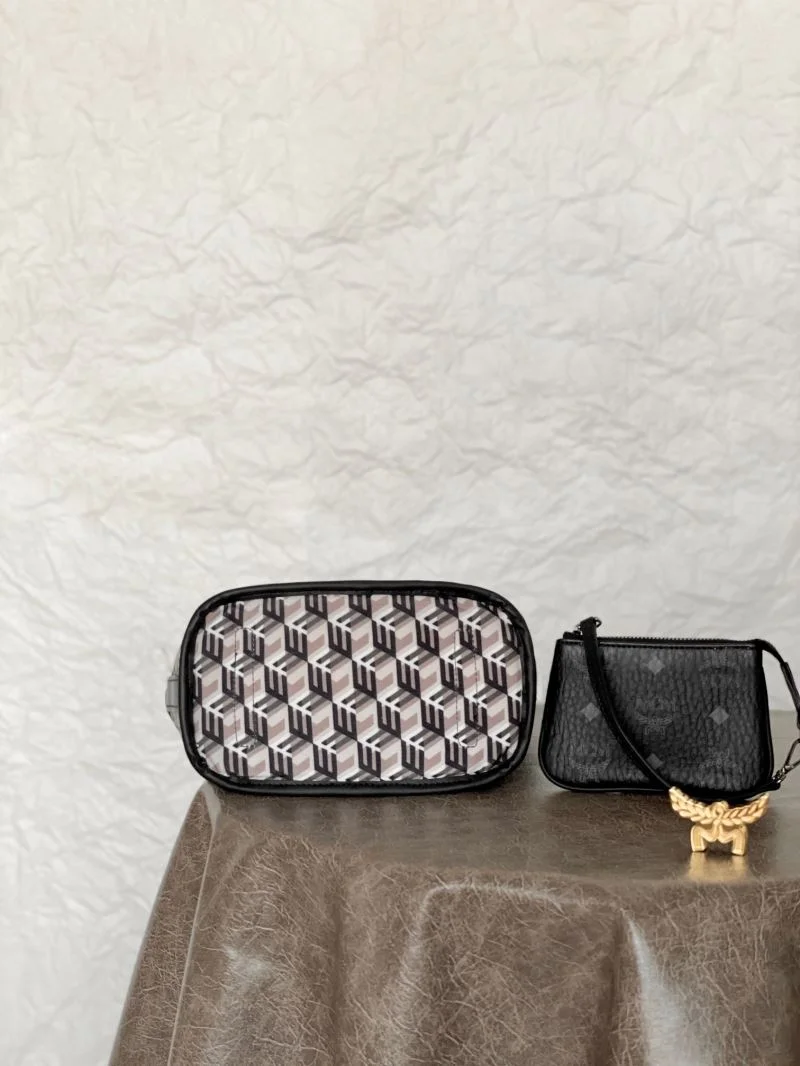 Snug MCM Shopping Bags 45656