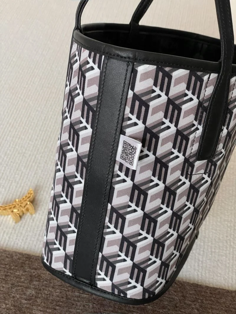 Snug MCM Shopping Bags 45656
