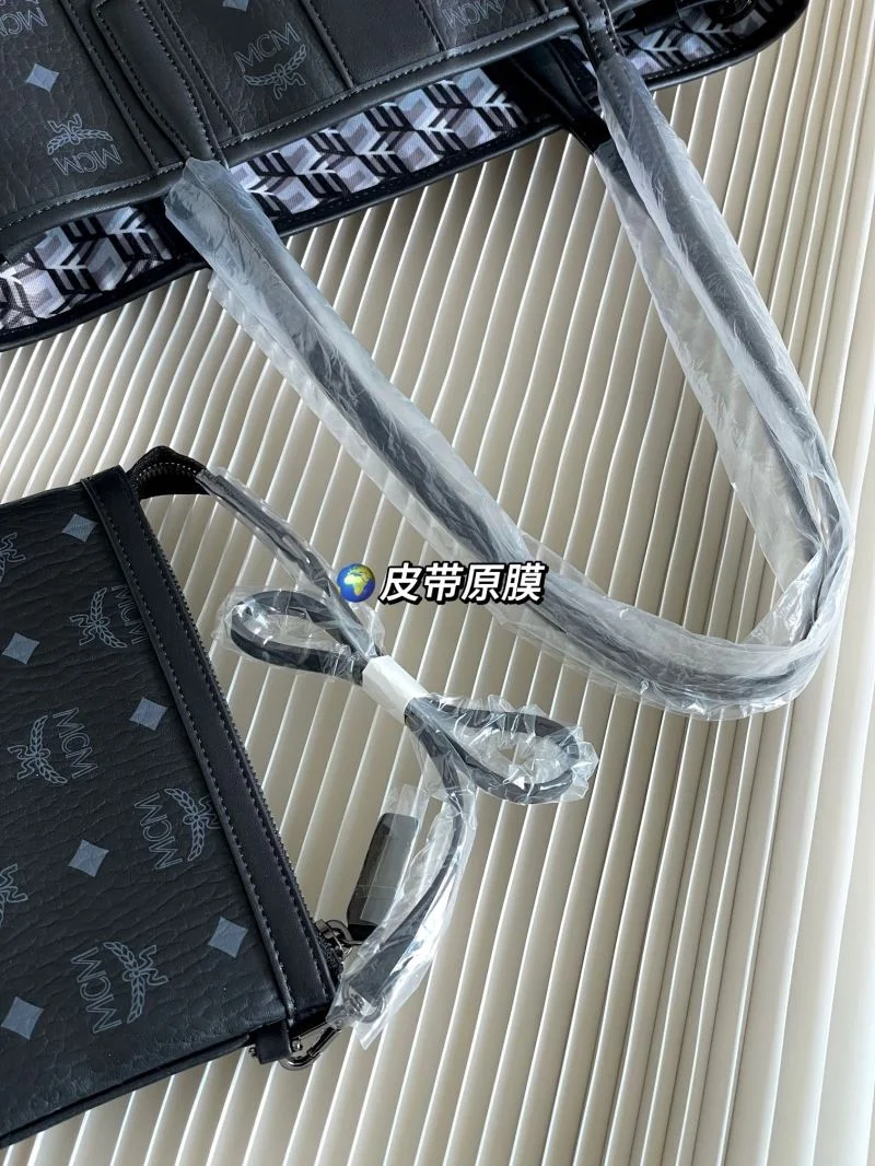 MCM Shopping Bags Seasonal 45660