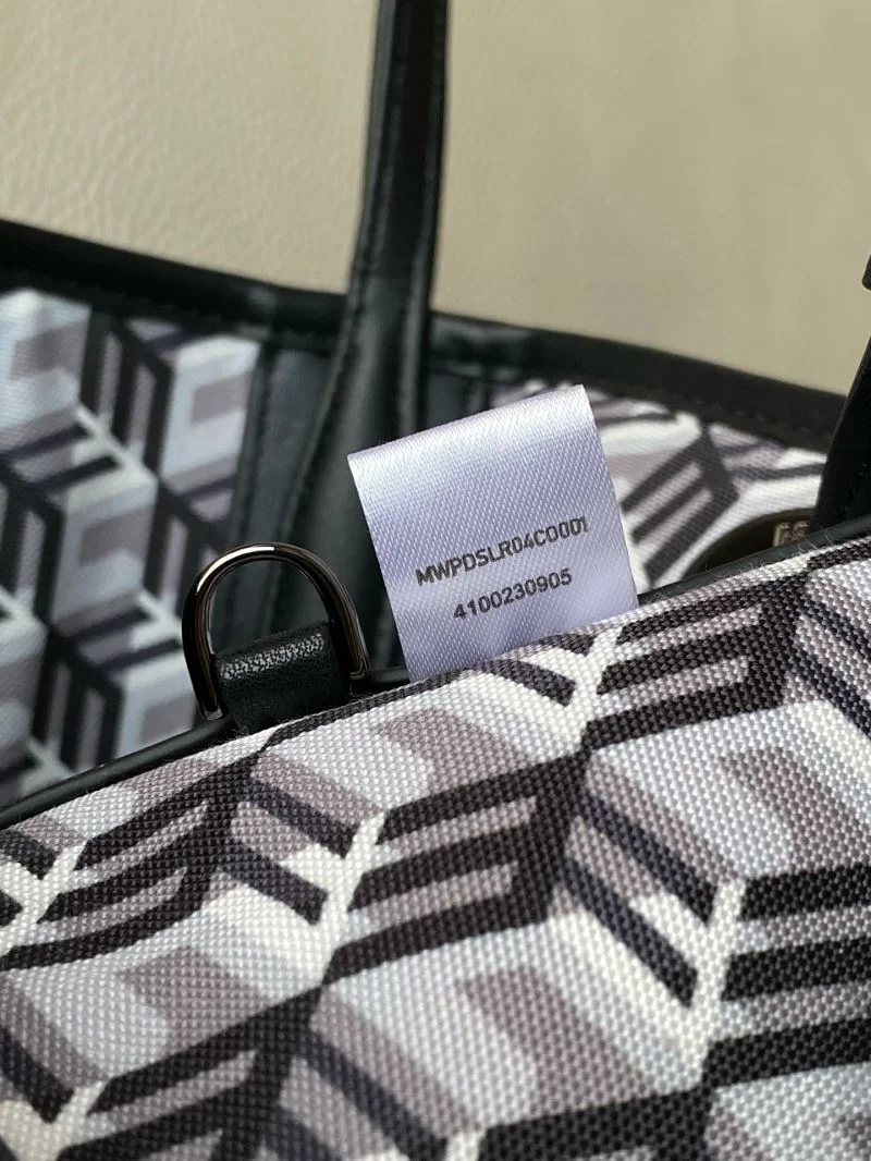 MCM Shopping Bags Seasonal 45660