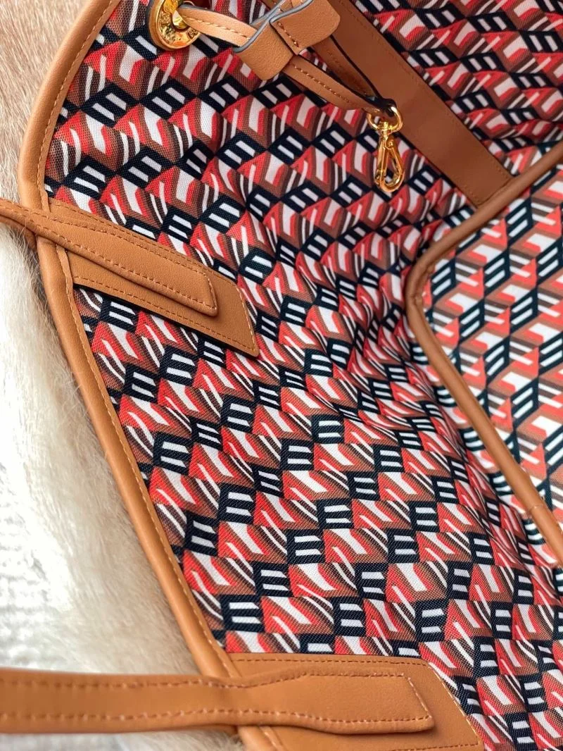 MCM Shopping Bags Tailored 45649