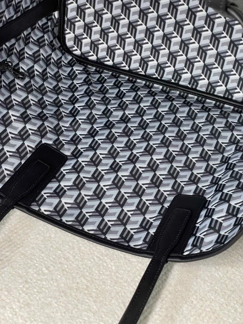 Efficient MCM Shopping Bags 45654