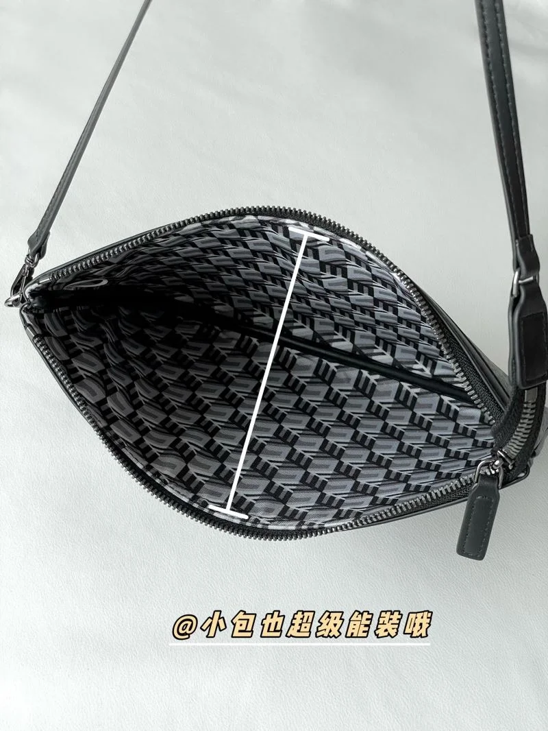 Efficient MCM Shopping Bags 45654