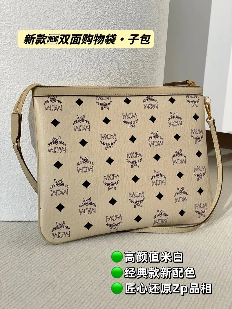 MCM Shopping Bags Unisex 45647