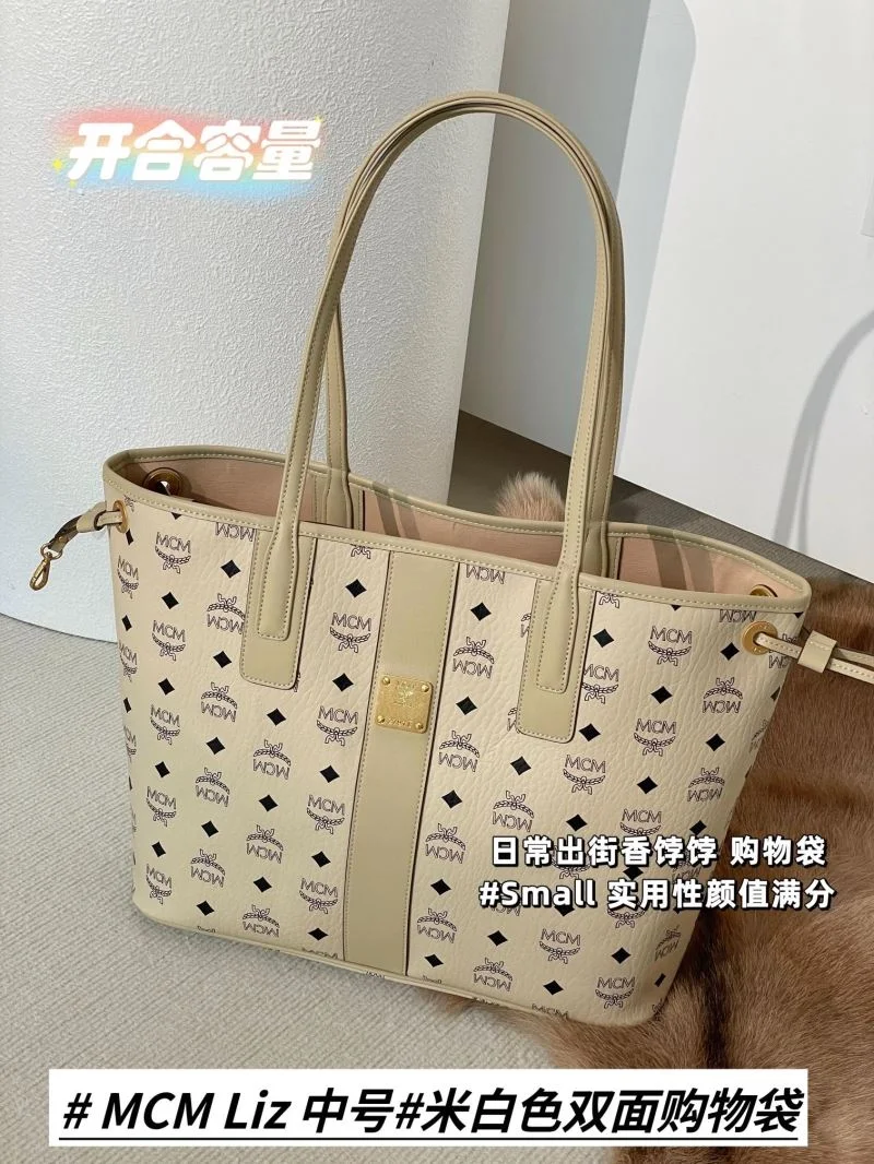 MCM Shopping Bags Unisex 45647