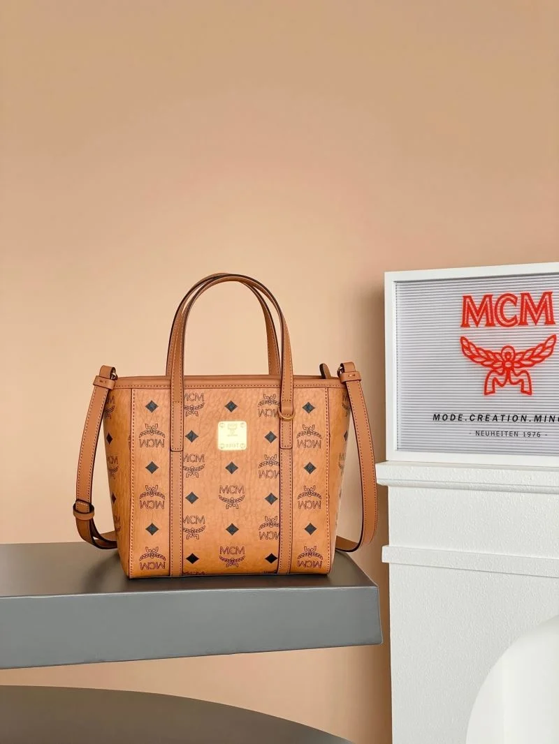 MCM Shopping Bags Unisex 45640