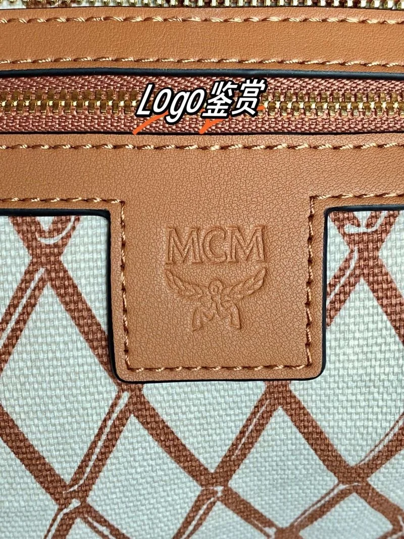 MCM Shopping Bags Unisex 45640