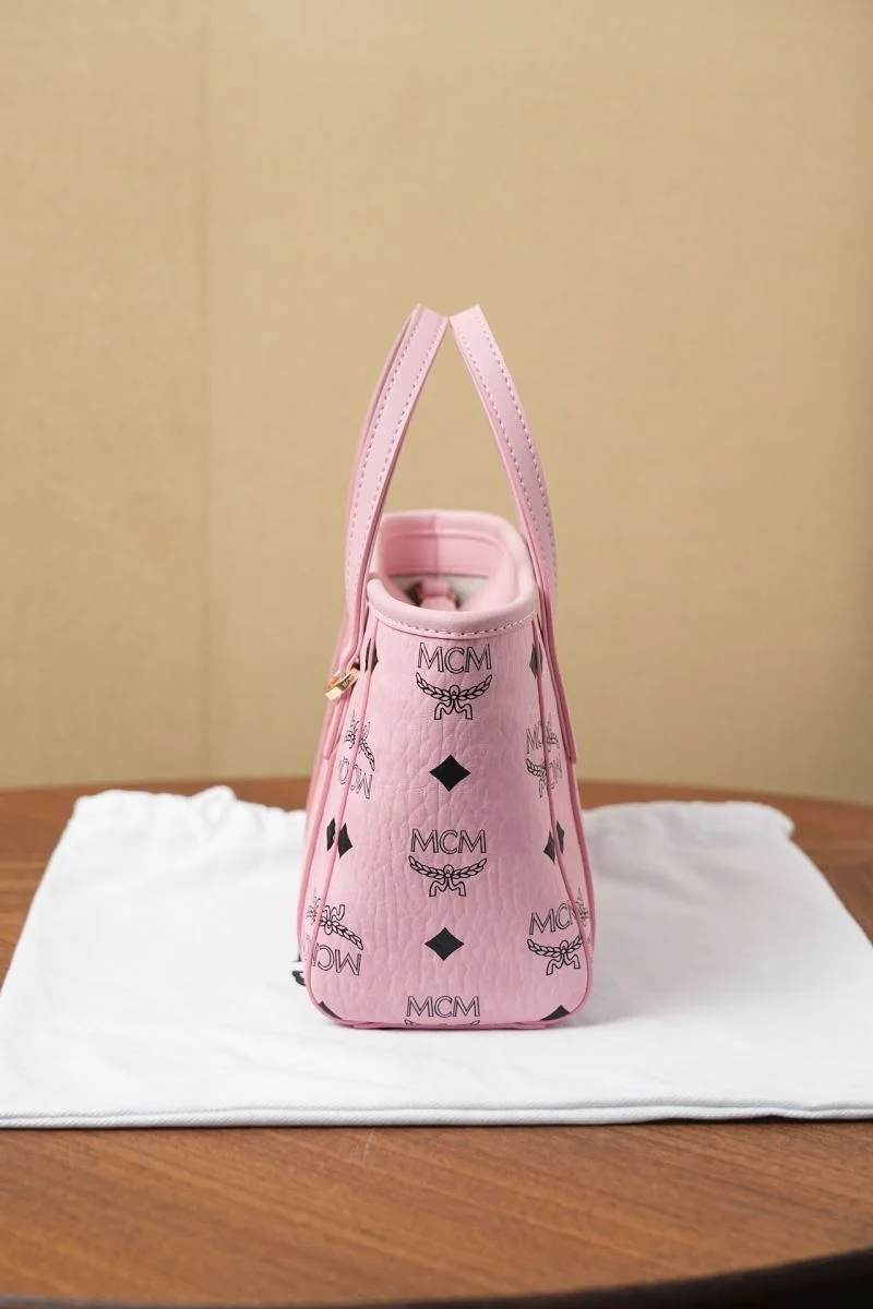 MCM Shopping Bags Bold 45637