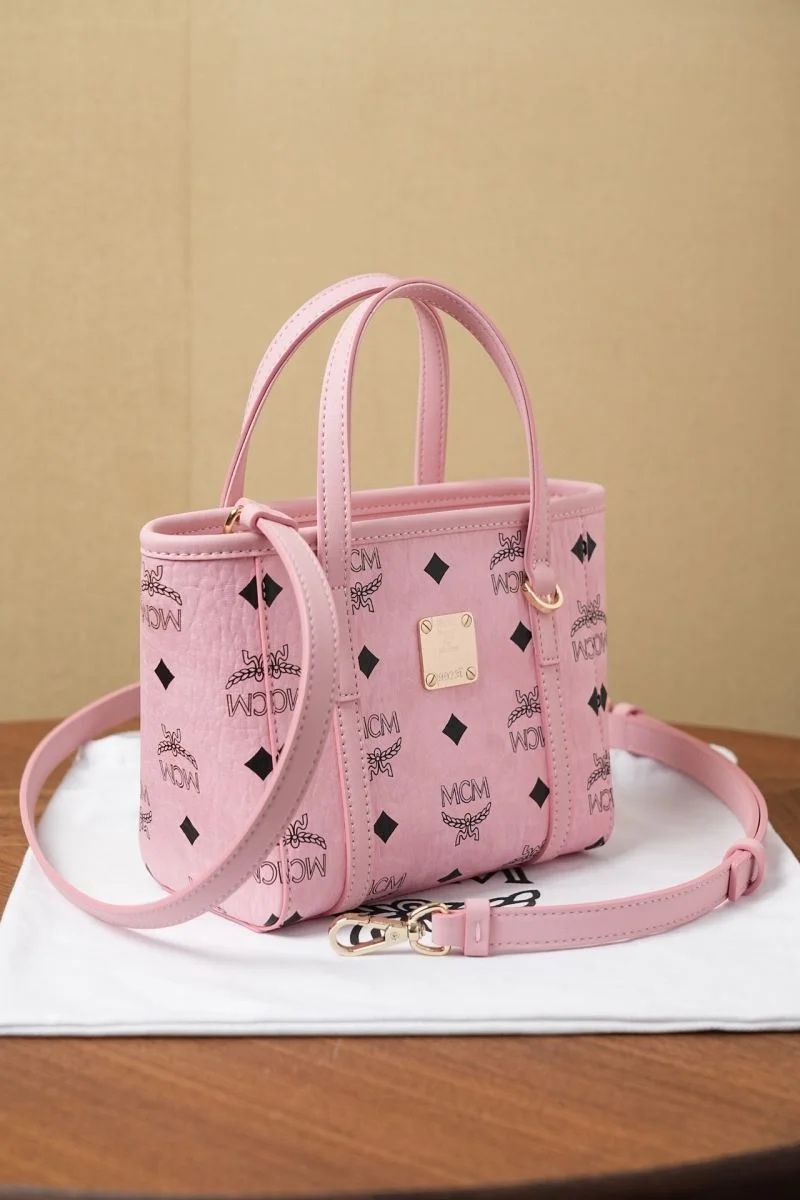 MCM Shopping Bags Bold 45637