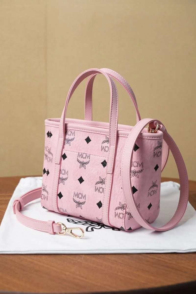 MCM Shopping Bags Bold 45637