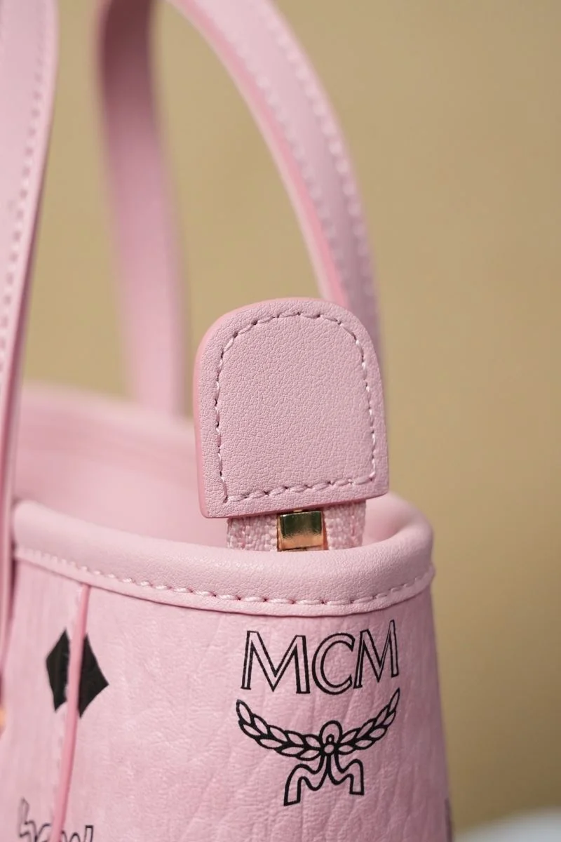 MCM Shopping Bags Bold 45637