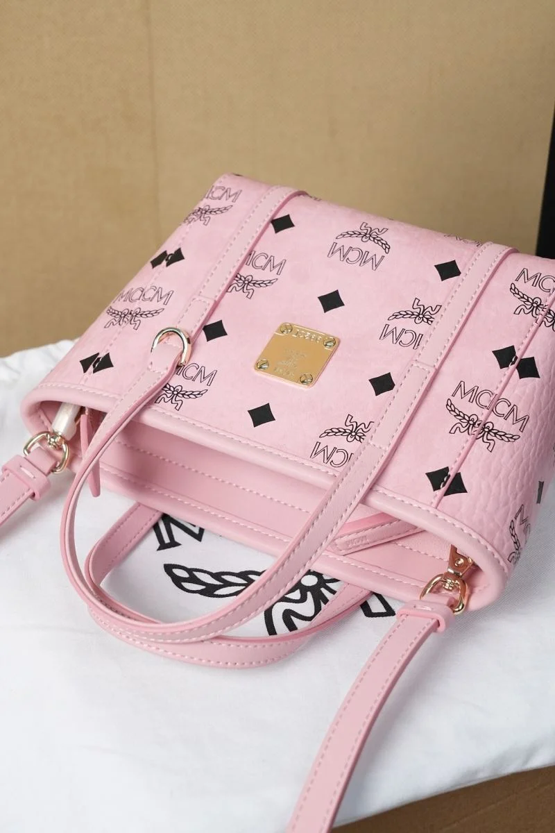 MCM Shopping Bags Bold 45637