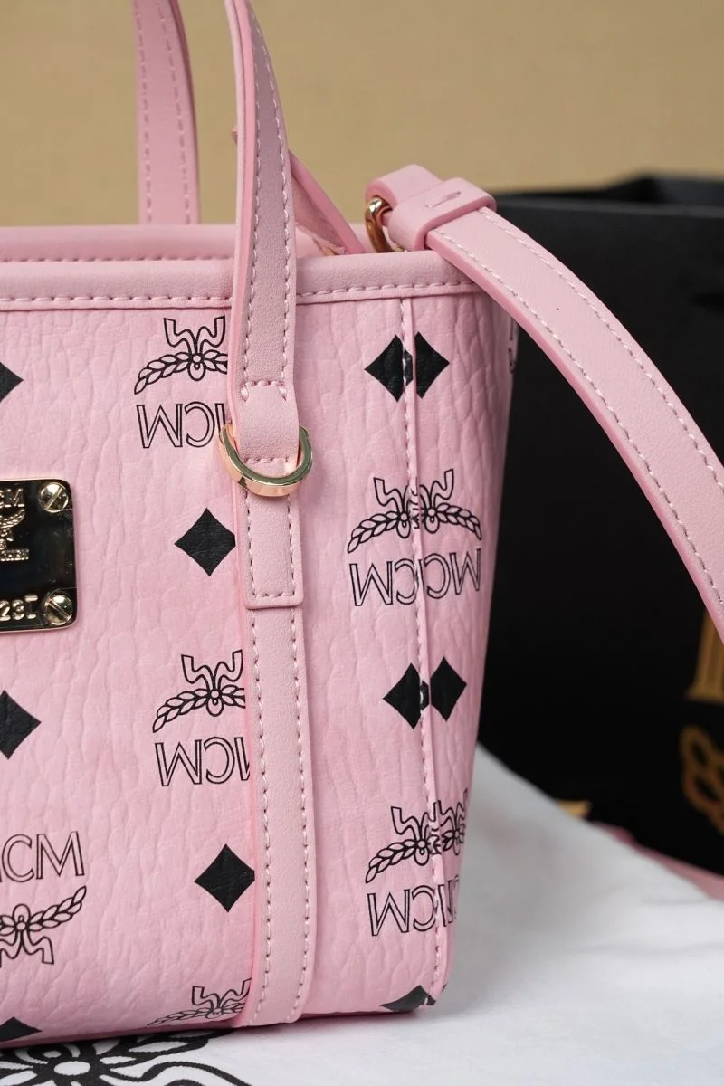 MCM Shopping Bags Bold 45637