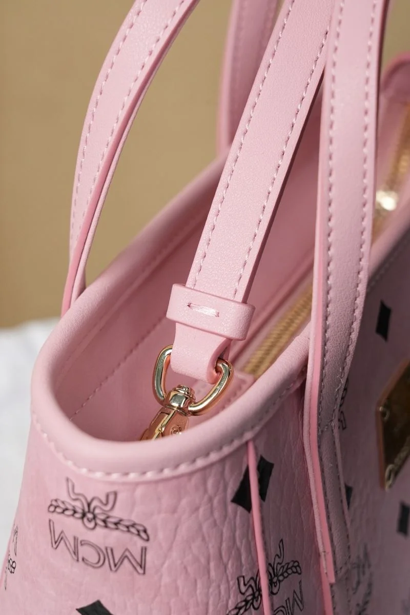 MCM Shopping Bags Bold 45637