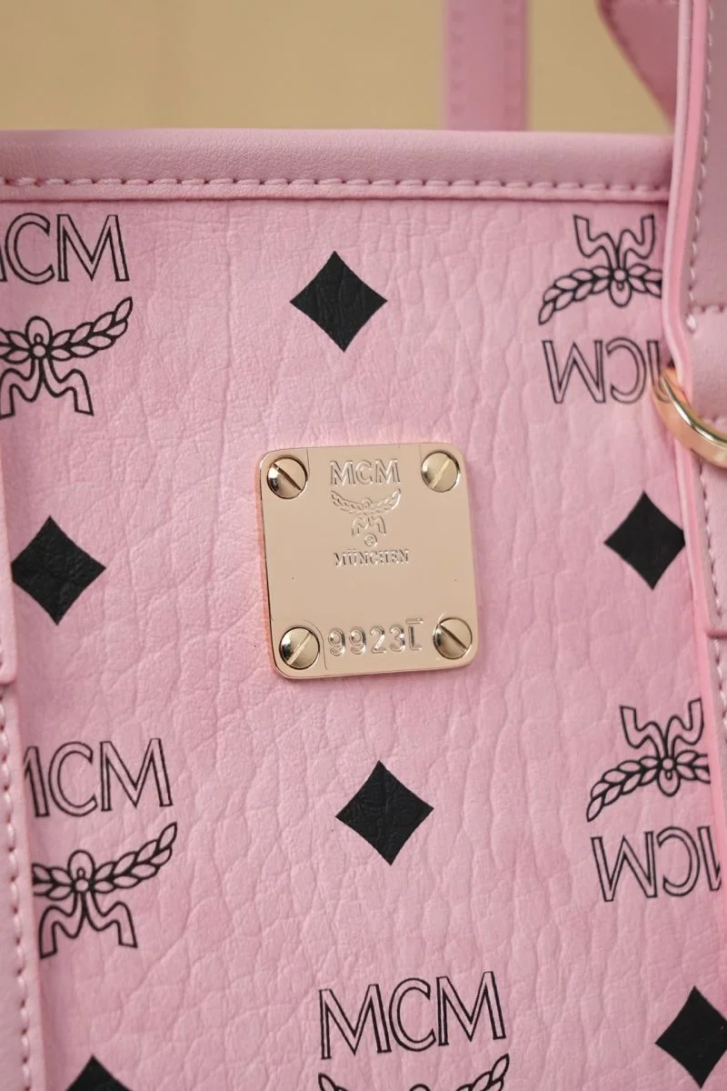 MCM Shopping Bags Bold 45637