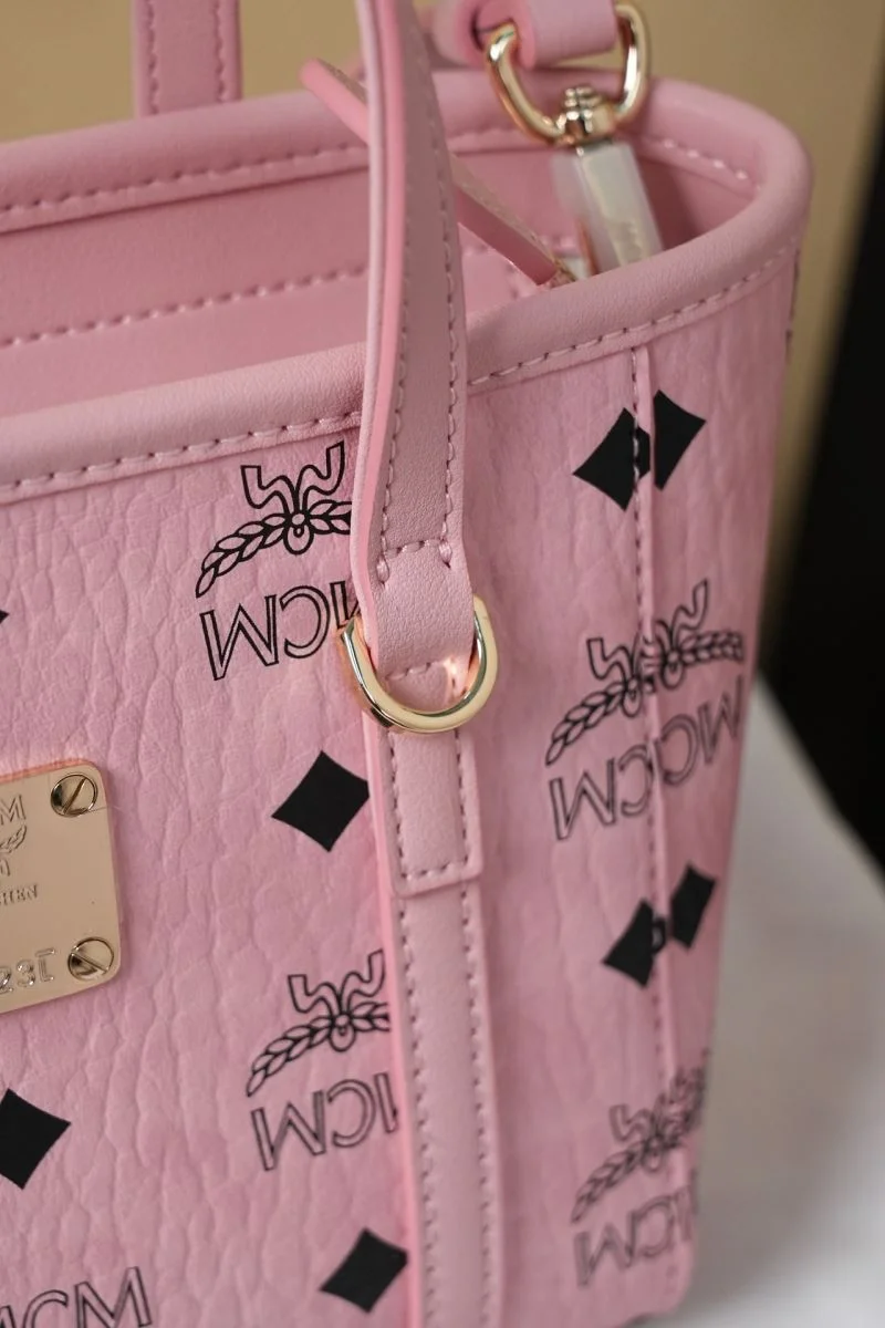 MCM Shopping Bags Bold 45637