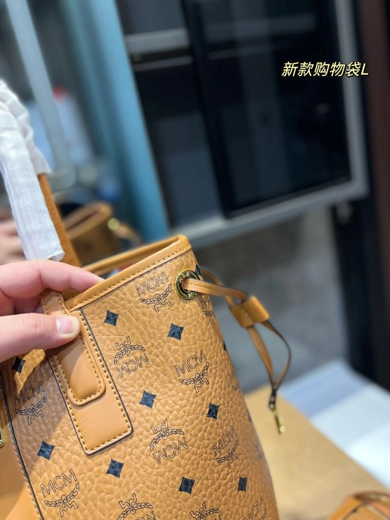 Comfortable MCM Shopping Bags 85974