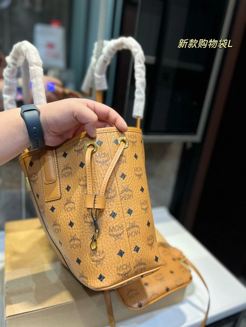 Comfortable MCM Shopping Bags 85974