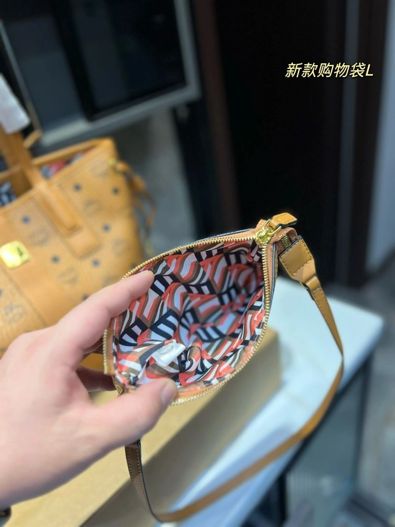 Comfortable MCM Shopping Bags 85974