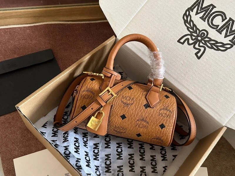 Versatile MCM Top Handle Bags 89638