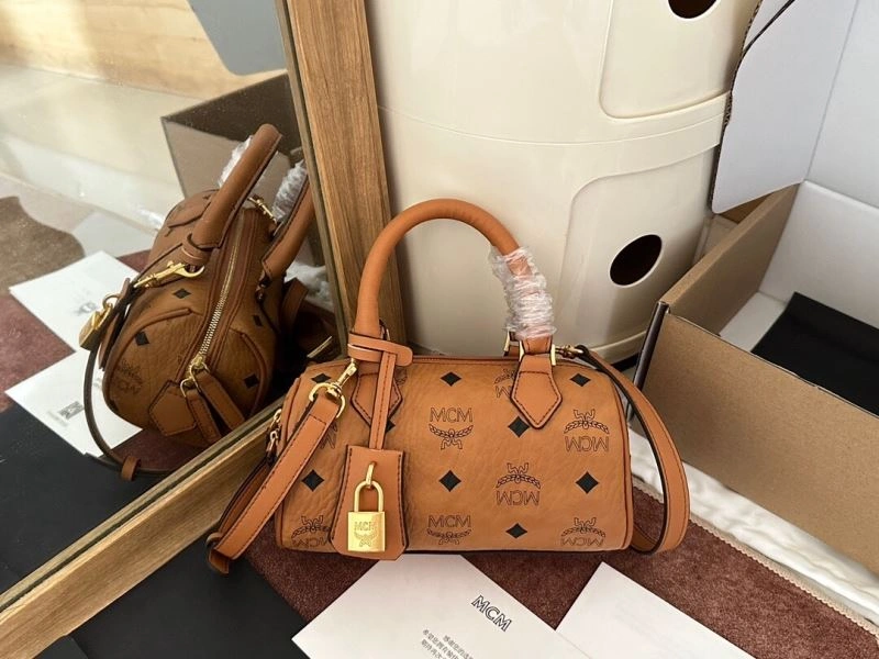 Versatile MCM Top Handle Bags 89638