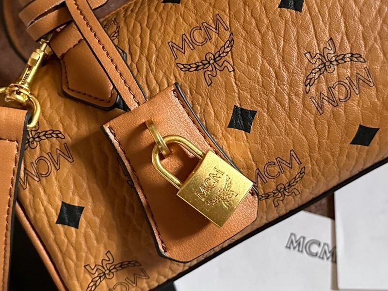 Versatile MCM Top Handle Bags 89638