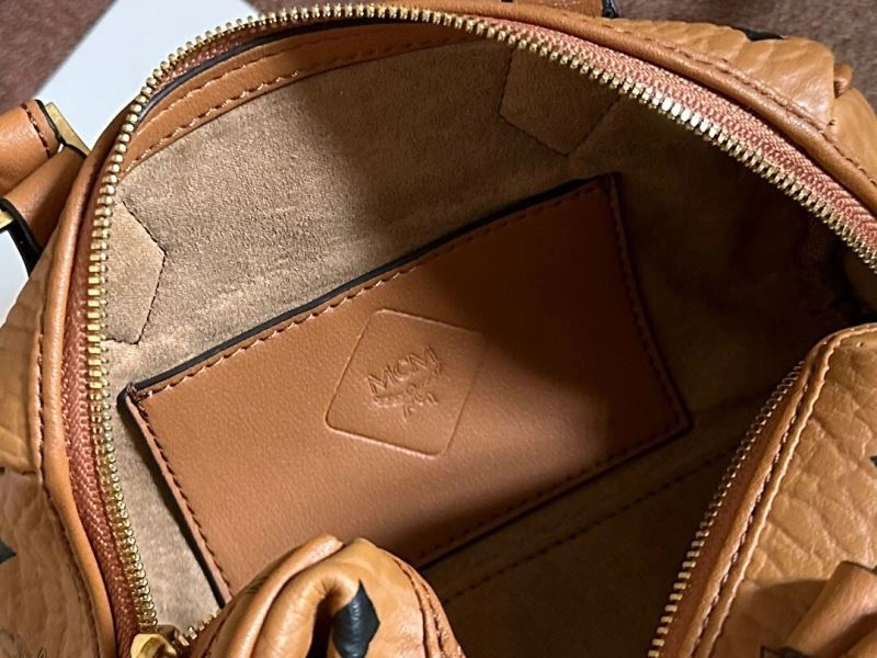 Versatile MCM Top Handle Bags 89638