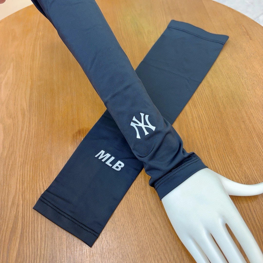 Thermal MLB Ice Silk Sleeves 264945