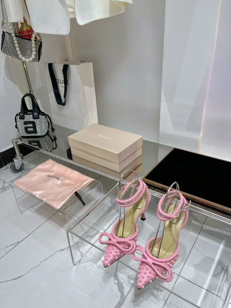 Minimalist Mach Mach Sandals 7723