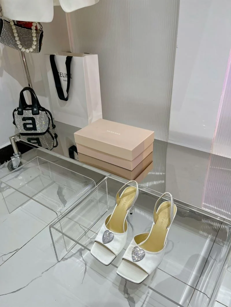 Supportive Mach Mach Sandals 7734