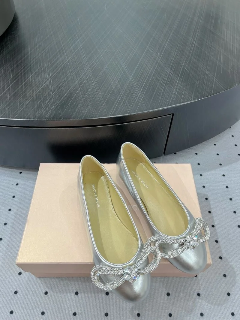 Comfortable Mach Mach Shoes 7686