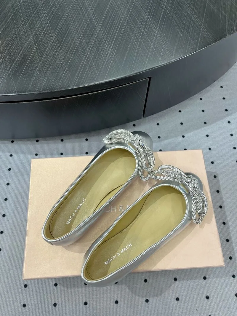 Comfortable Mach Mach Shoes 7686