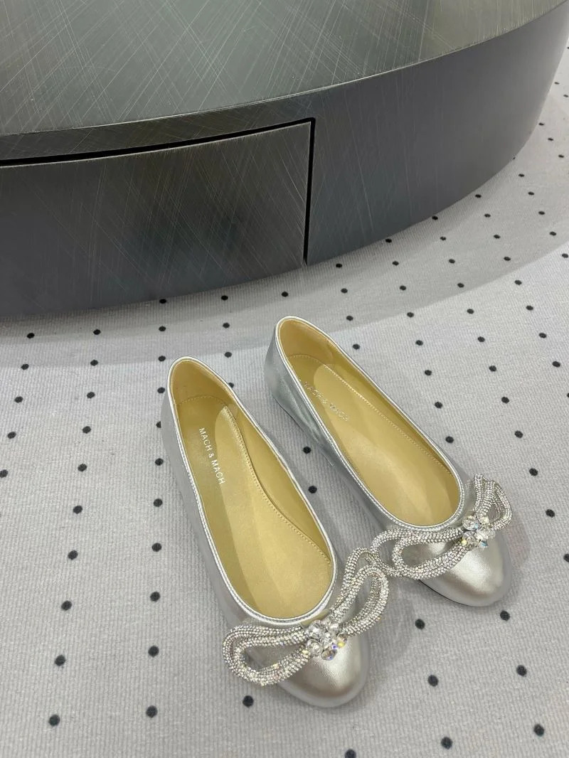 Comfortable Mach Mach Shoes 7686