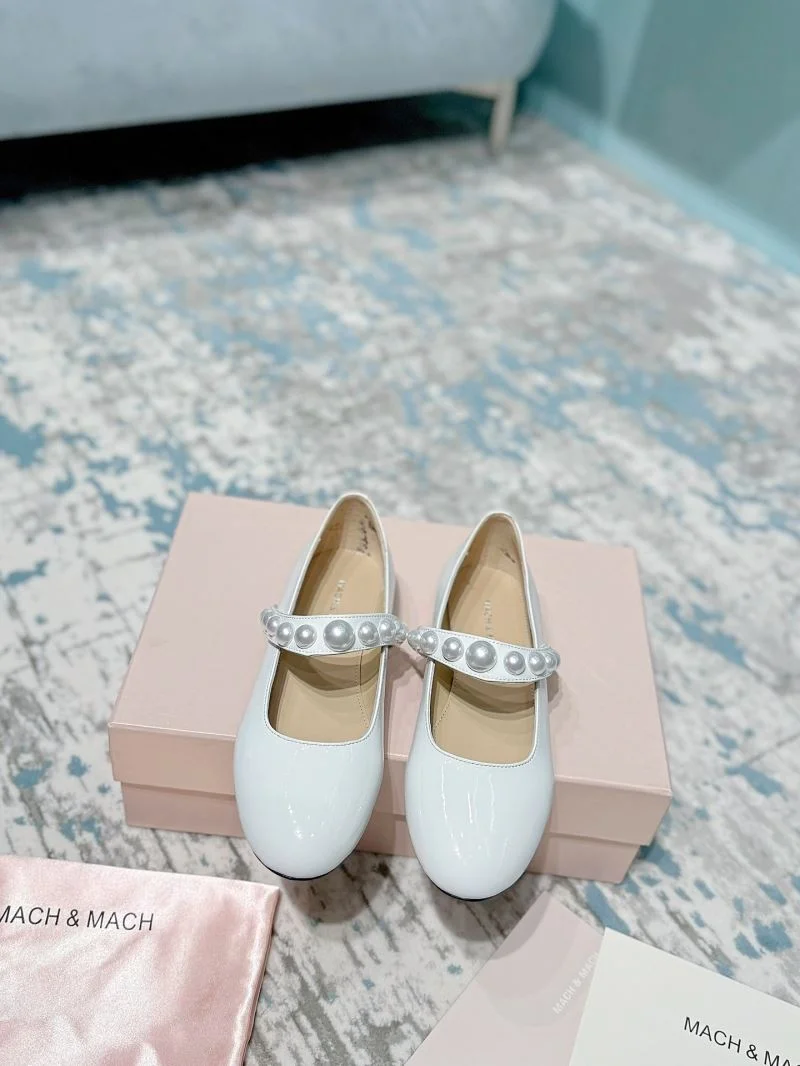 WellDesigned Mach Mach Shoes 7704