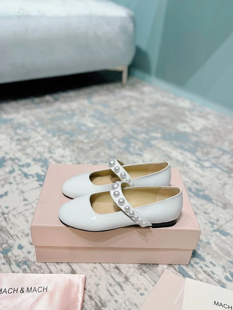 WellDesigned Mach Mach Shoes 7704