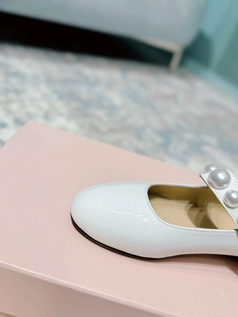 WellDesigned Mach Mach Shoes 7704