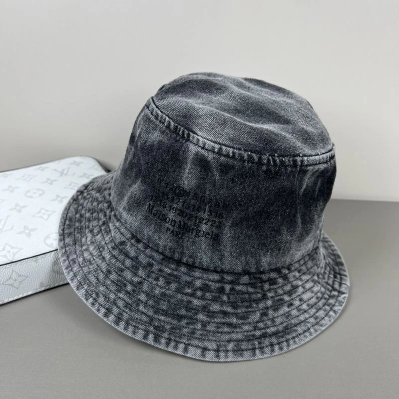 Trendsetting Maison Margiela Caps 257771