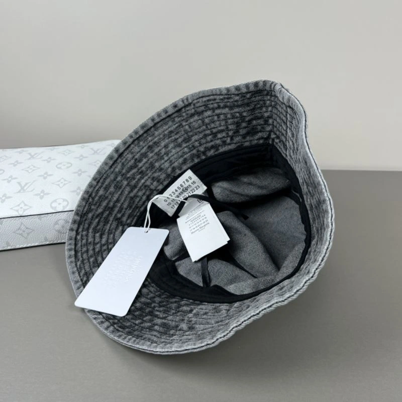 Trendsetting Maison Margiela Caps 257771