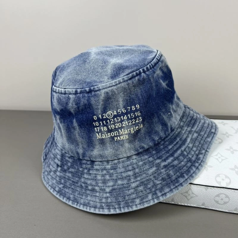 Compact Maison Margiela Caps 257769