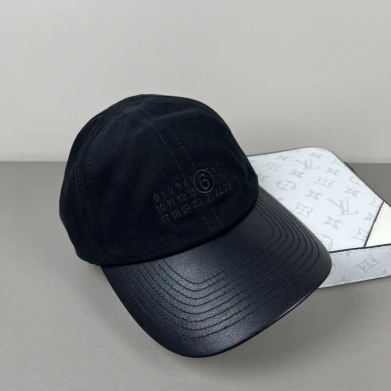 Maison Margiela Caps Chic 257770