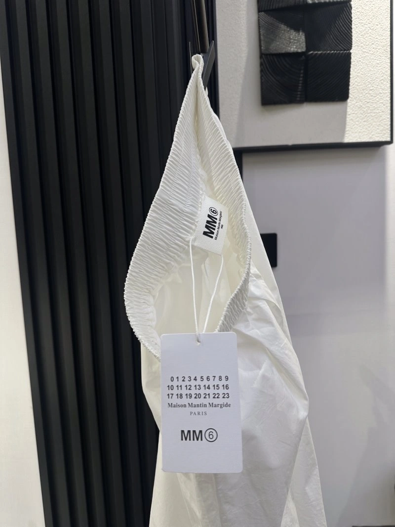 Maison Margiela Long Pants Durable 149357
