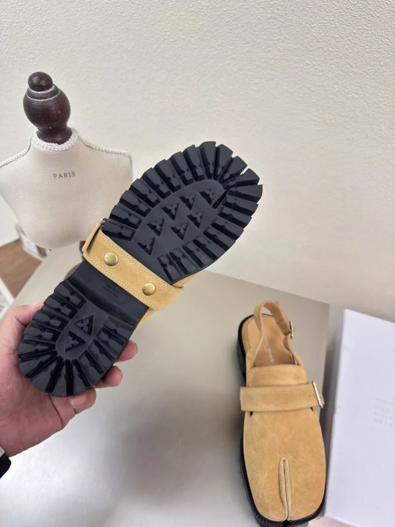 Maison Margiela Sandals Durable 9676