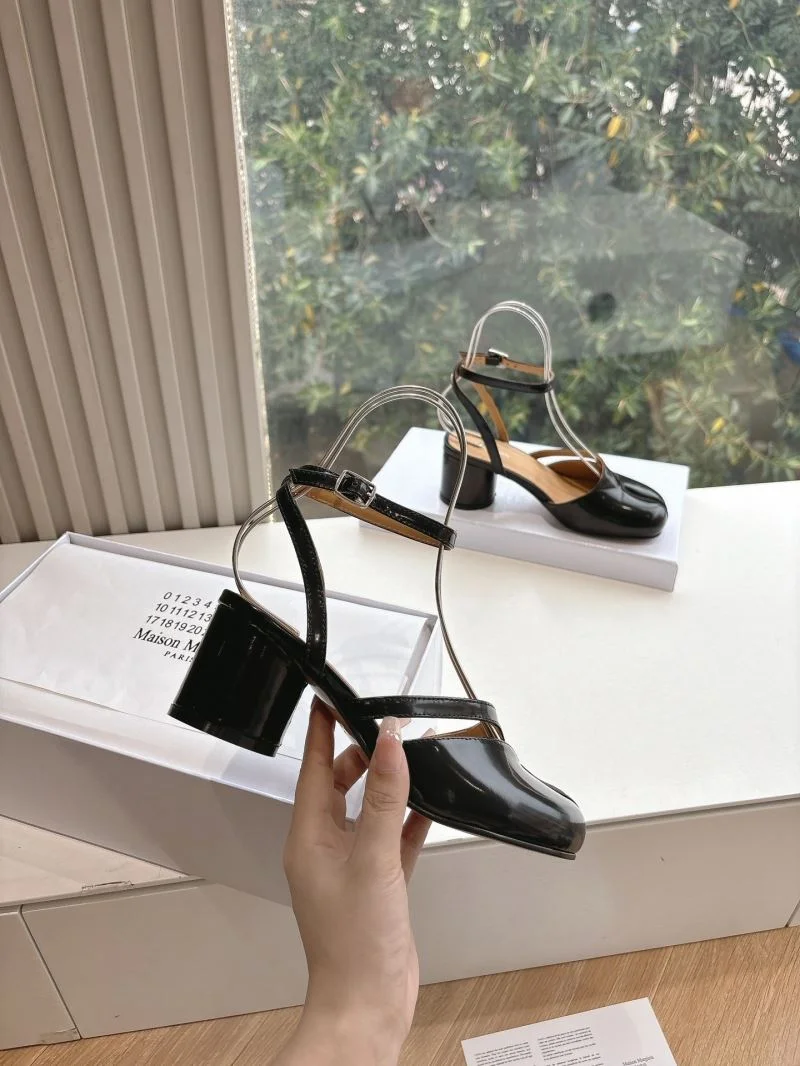 Maison Margiela Sandals Comfortable 9681
