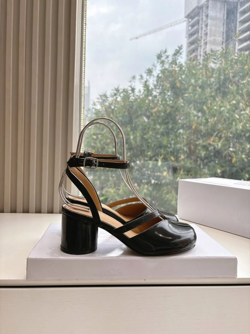 Maison Margiela Sandals Comfortable 9681
