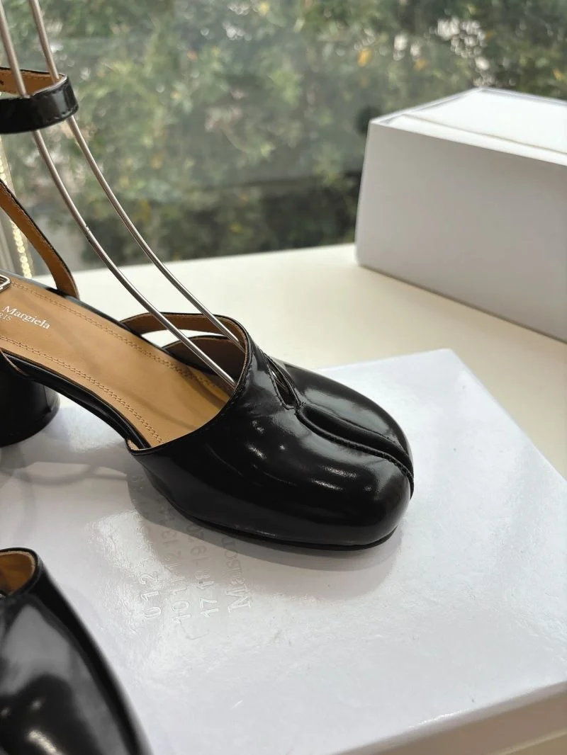 Maison Margiela Sandals Comfortable 9681