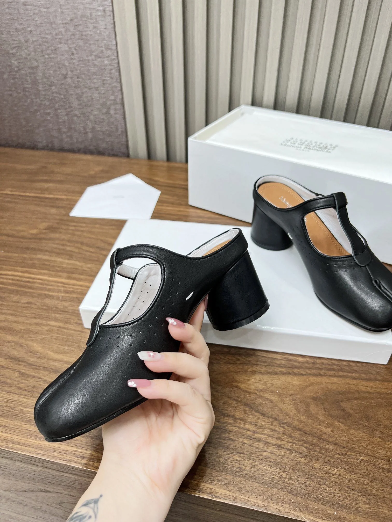 Bright Maison Margiela Sandals 6356