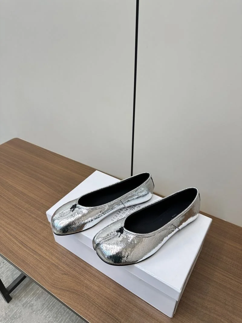 SmoothTexture Maison Margiela Sandals 6153
