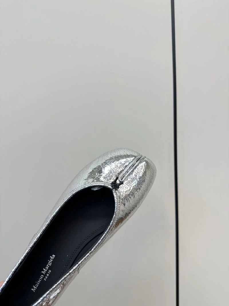 SmoothTexture Maison Margiela Sandals 6153