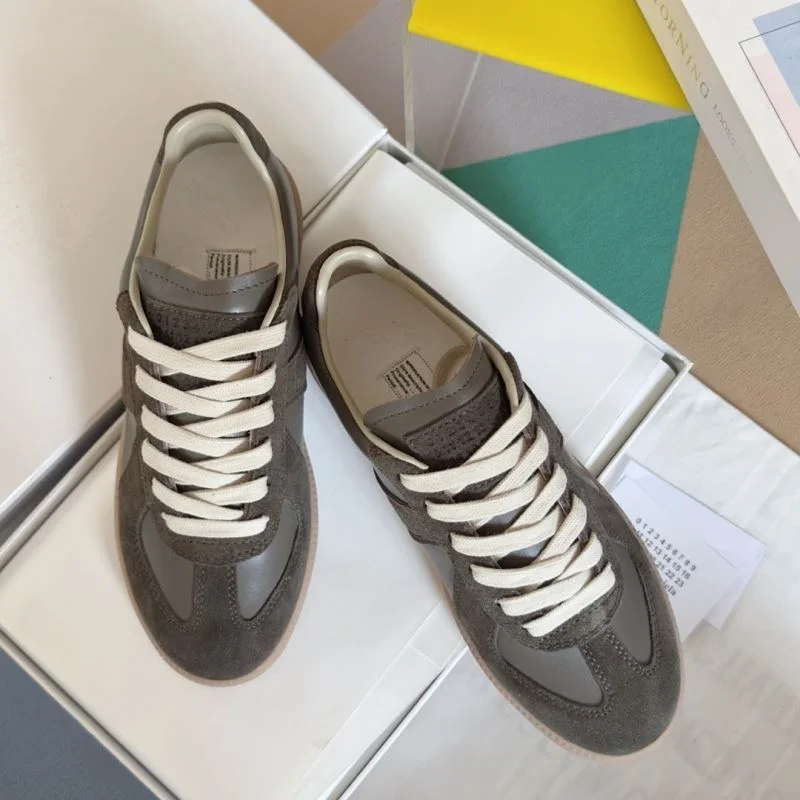 Versatile Maison Margiela Shoes 7663