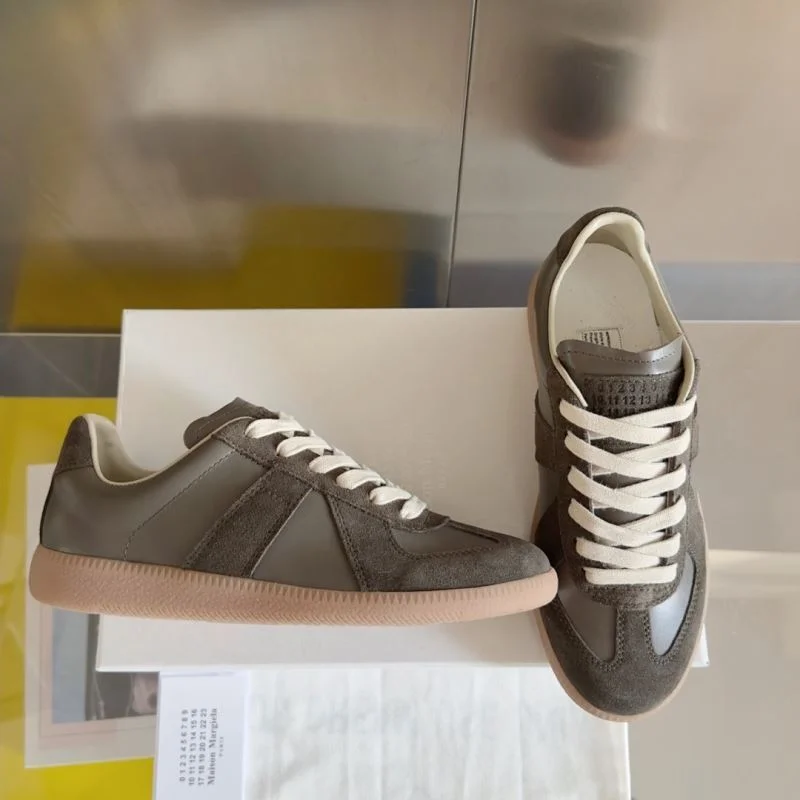 Versatile Maison Margiela Shoes 7663